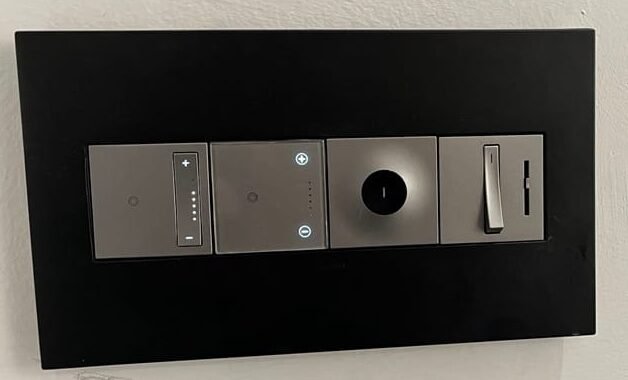 Wireless scene control